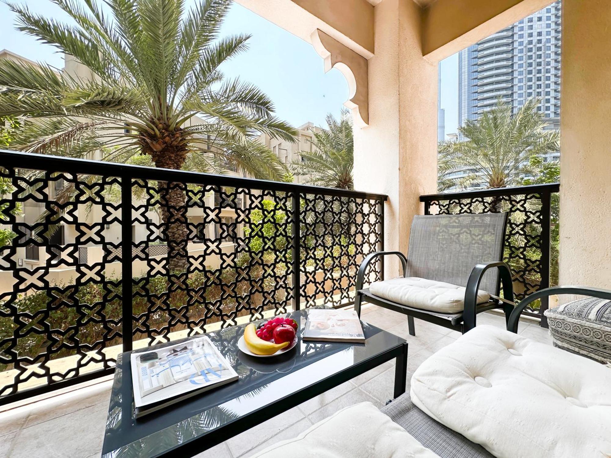 Apartament Trophy 2Br Aladdin Estate W Burj Khalifa View Dubaj Zewnętrze zdjęcie